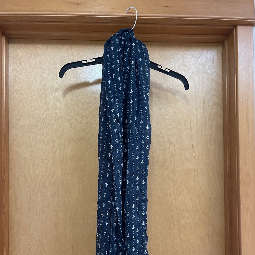 Reitmans Inifinity Anchor Scarf - Picture 2 of 2